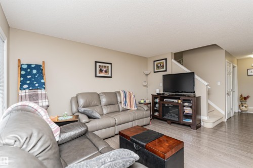 16423 134 Street, Edmonton, AB 
