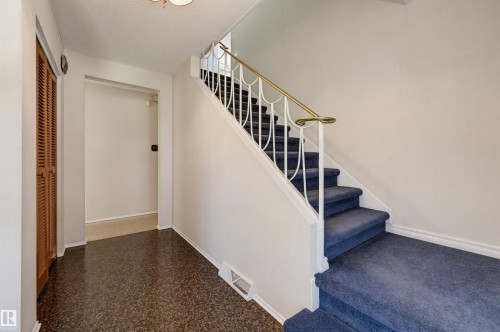 8723 137 Street, Edmonton, AB 
