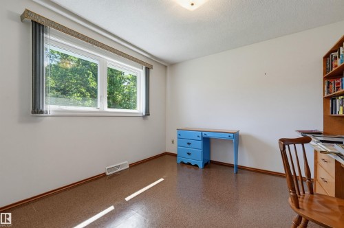 8723 137 Street, Edmonton, AB 