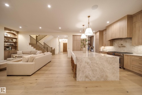 7308 Ada Boulevard, Edmonton, AB 