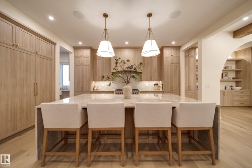 7308 Ada Boulevard, Edmonton, AB 