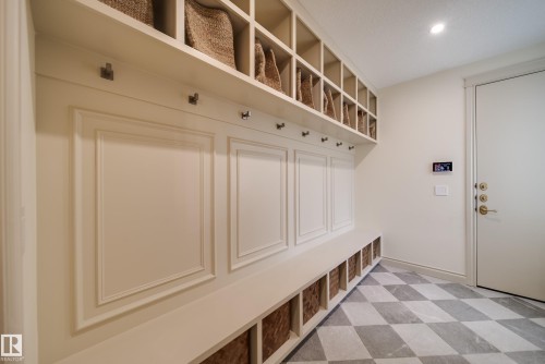 7308 Ada Boulevard, Edmonton, AB 