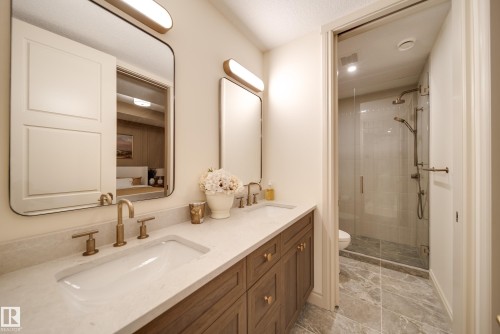 7308 Ada Boulevard, Edmonton, AB 
