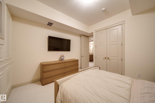 7308 Ada Boulevard, Edmonton, AB 