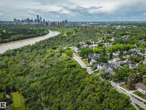 7308 Ada Boulevard, Edmonton, AB 