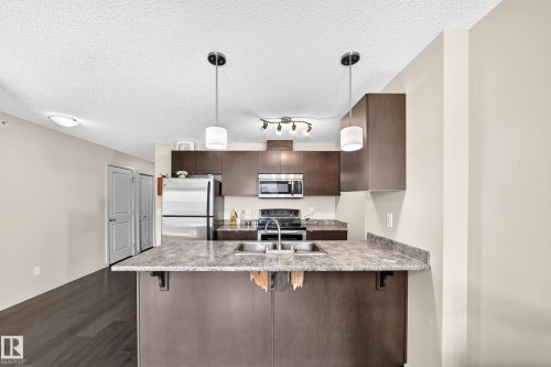 416 3357 16A Avenue, Edmonton, AB 