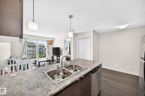 416 3357 16A Avenue, Edmonton, AB 