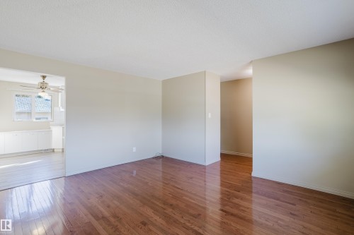 30 Brampton Street S, Spruce Grove, AB 