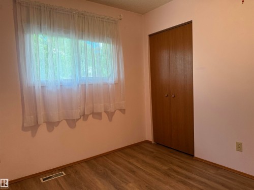 5503 Centennial Drive, Wetaskiwin, AB 