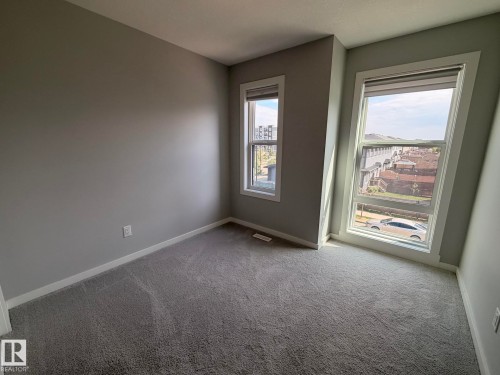 1758 Keene Crescent Sw, Edmonton, AB - Indoor Photo Showing Other Room