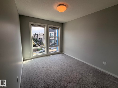 1758 Keene Crescent Sw, Edmonton, AB - Indoor Photo Showing Other Room