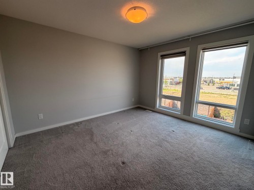 1758 Keene Crescent Sw, Edmonton, AB - Indoor Photo Showing Other Room
