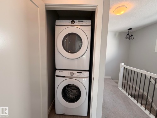 1758 Keene Crescent Sw, Edmonton, AB - Indoor Photo Showing Laundry Room