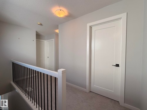 1758 Keene Crescent Sw, Edmonton, AB - Indoor Photo Showing Other Room