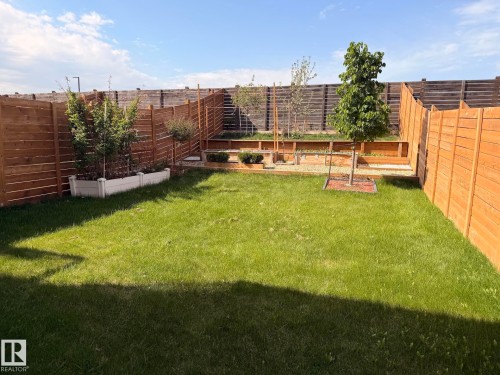 1758 Keene Crescent Sw, Edmonton, AB - Outdoor