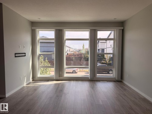 1758 Keene Crescent Sw, Edmonton, AB - Indoor