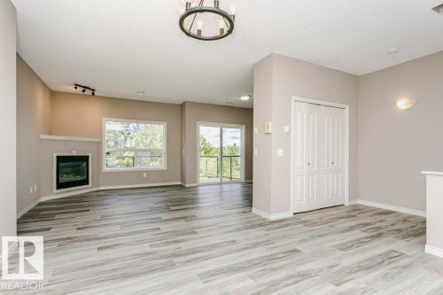 101 3010 33 Avenue, Edmonton, AB 