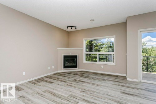 101 3010 33 Avenue, Edmonton, AB 