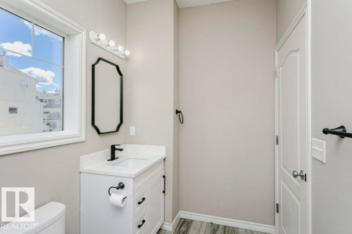 101 3010 33 Avenue, Edmonton, AB 