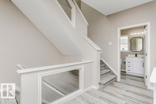 101 3010 33 Avenue, Edmonton, AB 