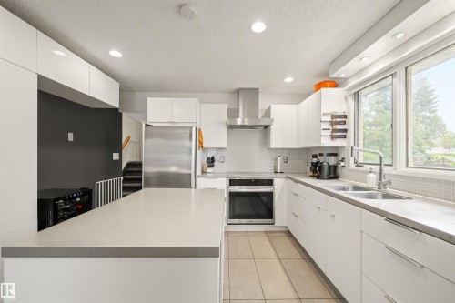 11329 33A Avenue, Edmonton, AB 
