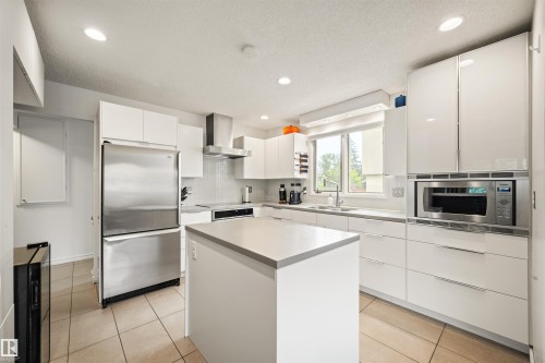 11329 33A Avenue, Edmonton, AB 