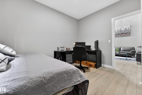 1231 26 Street, Edmonton, AB 