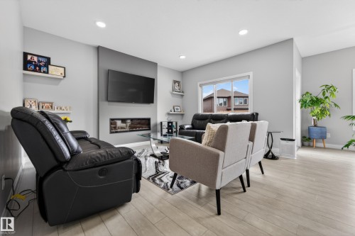 1231 26 Street, Edmonton, AB 