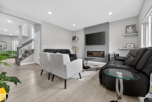 1231 26 Street, Edmonton, AB 