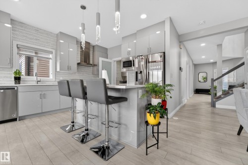 1231 26 Street, Edmonton, AB 