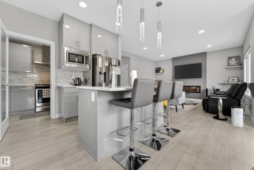 1231 26 Street, Edmonton, AB 