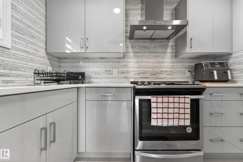 1231 26 Street, Edmonton, AB 