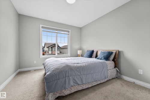 1231 26 Street, Edmonton, AB 