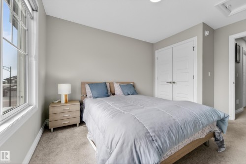 1231 26 Street, Edmonton, AB 
