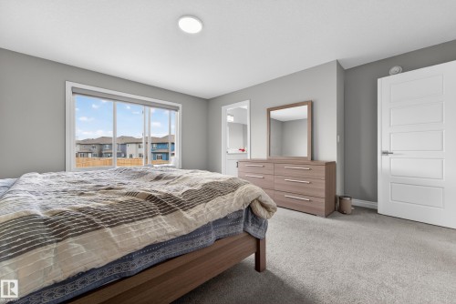 1231 26 Street, Edmonton, AB 