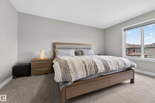 1231 26 Street, Edmonton, AB 