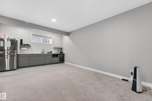 1231 26 Street, Edmonton, AB 