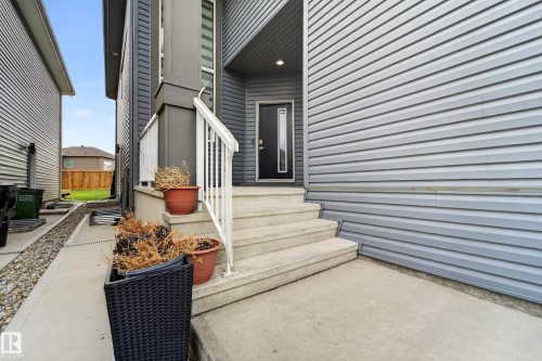 1231 26 Street, Edmonton, AB 