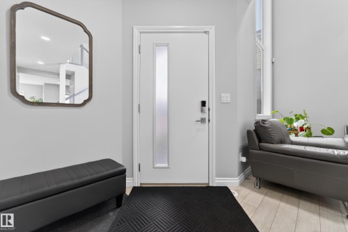 1231 26 Street, Edmonton, AB 