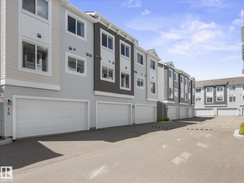 16 330 Bulyea Road, Edmonton, AB 