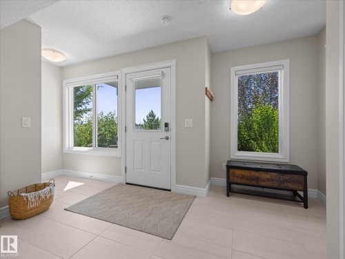 16 330 Bulyea Road, Edmonton, AB 