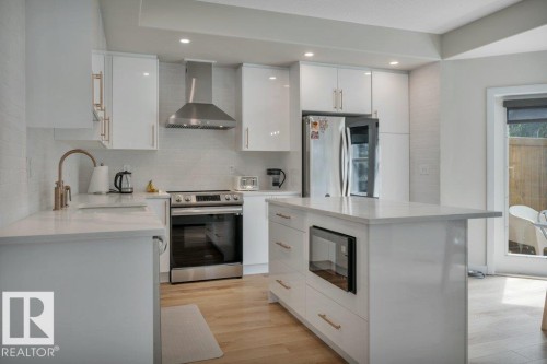 12 1720 Garnett Point(E), Edmonton, AB 