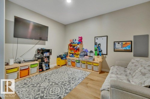 12 1720 Garnett Point(E), Edmonton, AB 