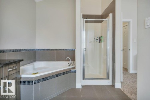 12 1720 Garnett Point(E), Edmonton, AB 