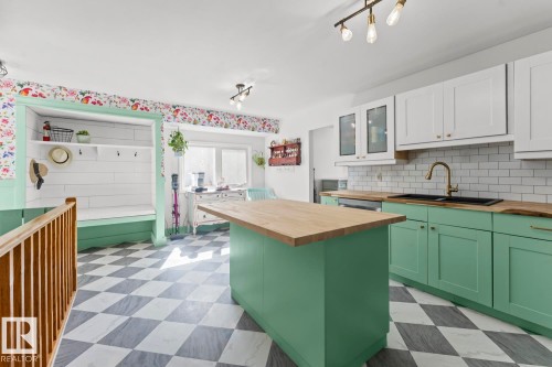 2006 3 Avenue, Cold Lake, AB 