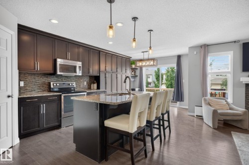 1103 176 Street, Edmonton, AB 