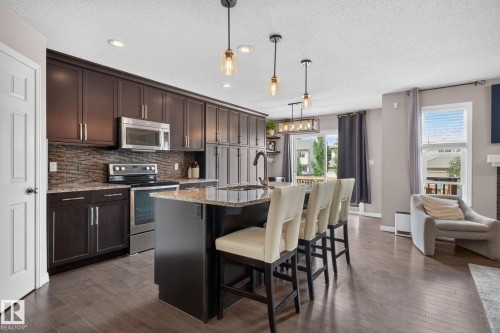 1103 176 Street, Edmonton, AB 