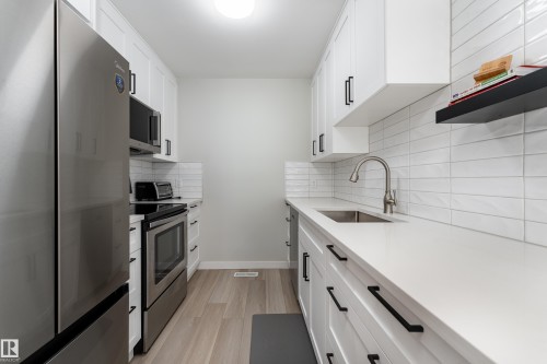 1164 Knottwood Road E, Edmonton, AB 