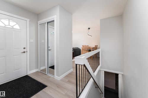 1164 Knottwood Road E, Edmonton, AB 