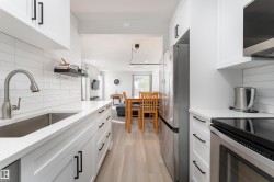1164 KNOTTWOOD Road E  Edmonton, AB T6K 2J8